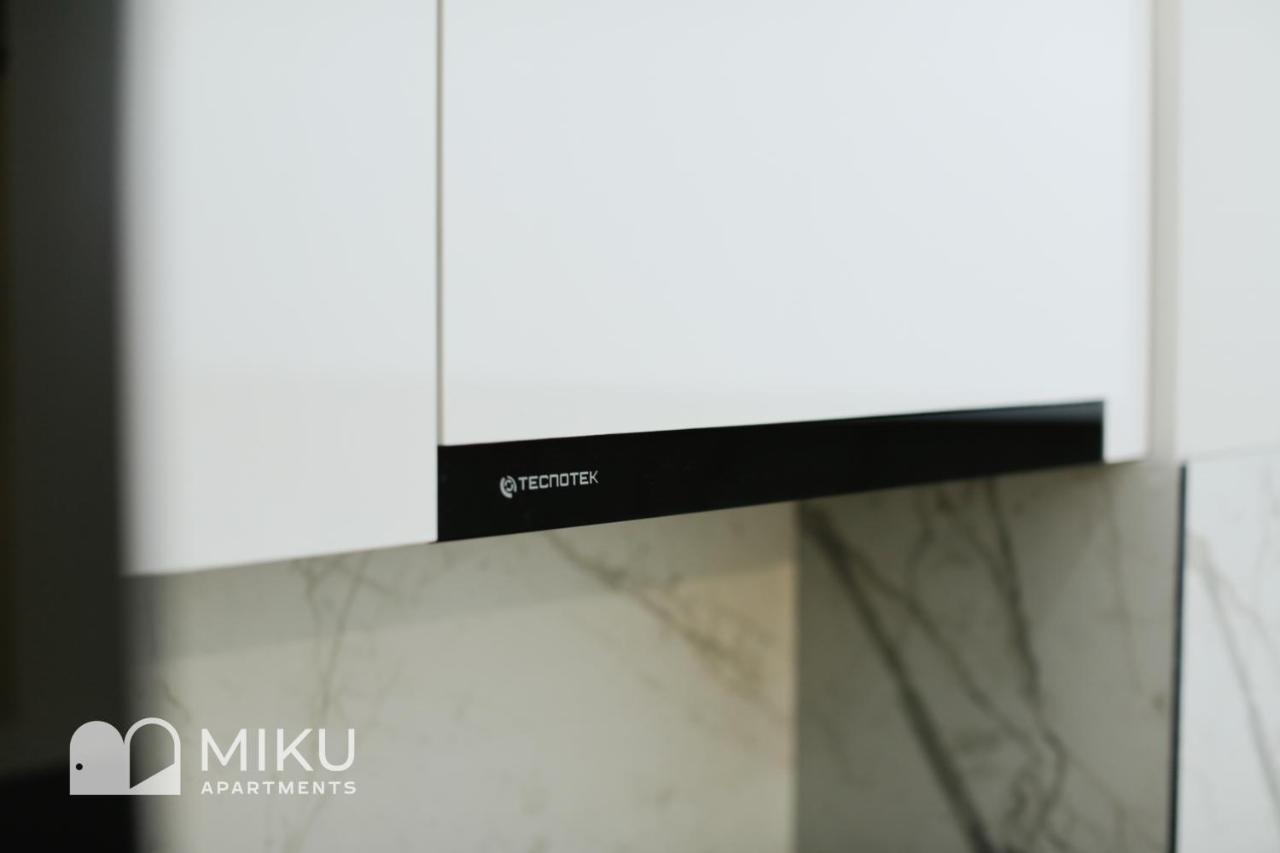 Miku Apartment - Glamorous 1Bedroom Apartment At Olympic Residence Tirana Exterior foto
