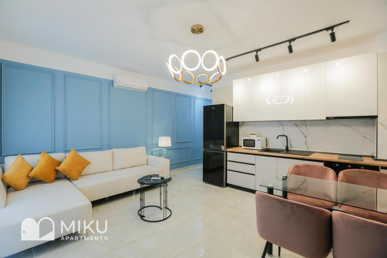 Miku Apartment - Glamorous 1Bedroom Apartment At Olympic Residence Tirana Exterior foto